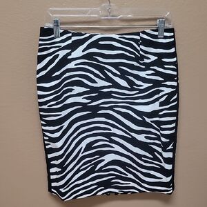 NWT White House Black Market Zebra Print Skirt 🦓